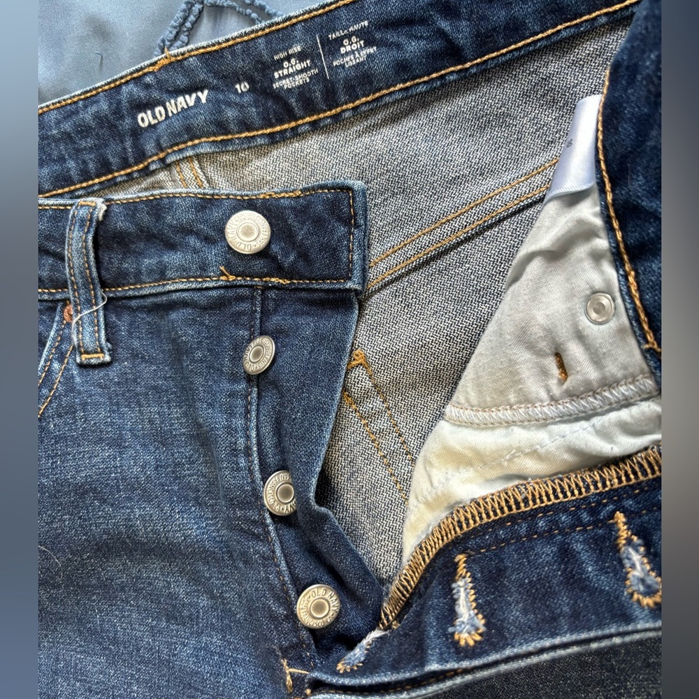 Old Navy OG Straight High Rise - Picture 4 of 9